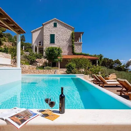Lovely In Hvar-jelsa בית נופש