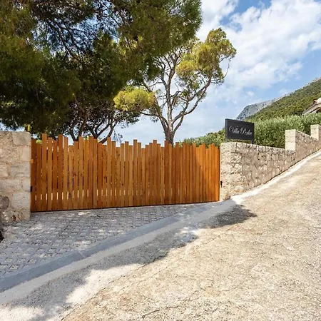 Gorgeous In Hvar-jelsa Holiday home