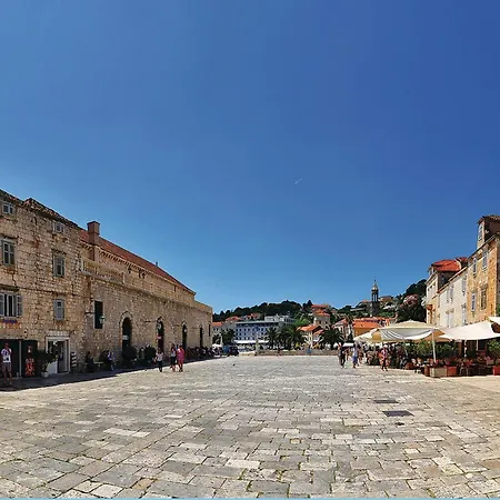 Gorgeous In Hvar-jelsa Holiday home *