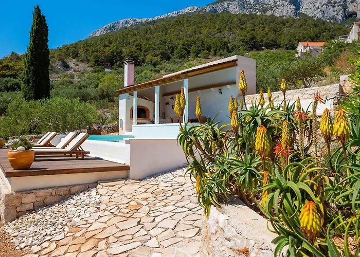 Lovely In Hvar-jelsa סבטה נדלייה