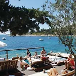 Lovely In Hvar-jelsa * スヴェタ・ネデリャ