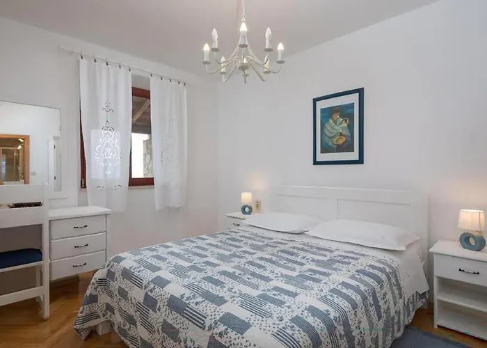 Ferienhaus Lovely In Hvar-jelsa *